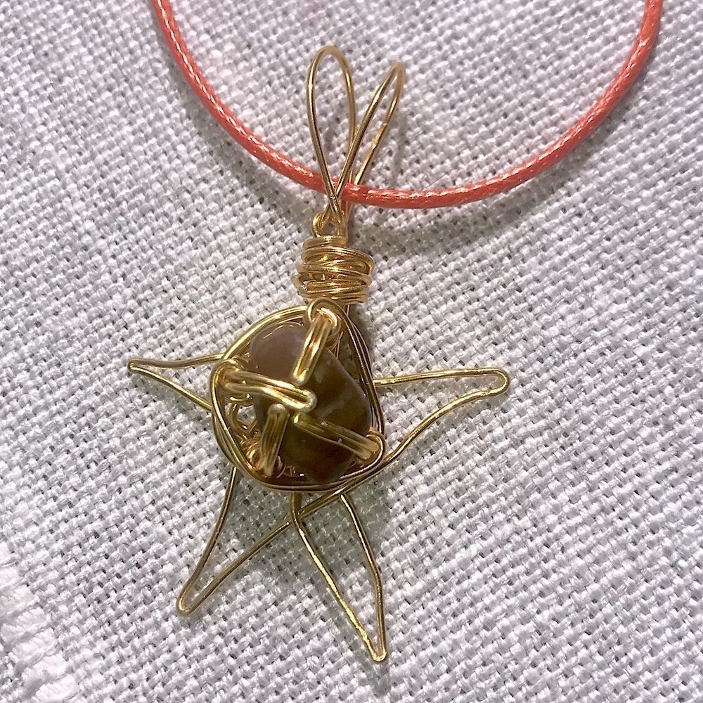 💥 CHALCEDONY WIREWRAPPED STAR PENDANT NECKLACE 💥